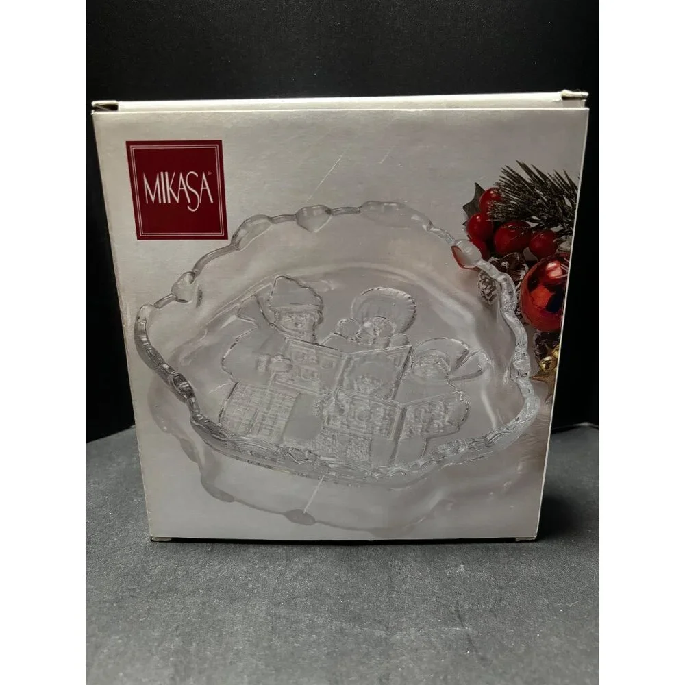 Mikasa Carolers Sweet Dish 8.25